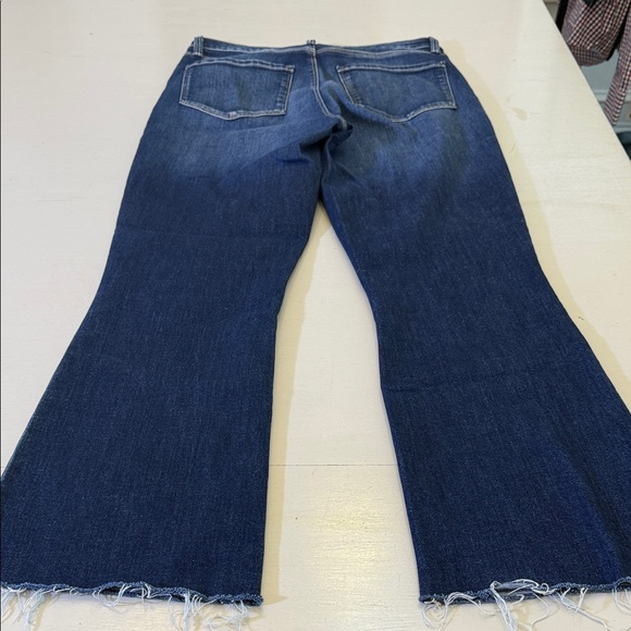 L' Agence Kendra Cropped Flare Jean - Lavelle Size 28 - Picture 11 of 11